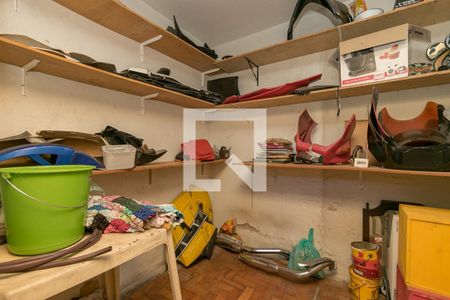 Casa à venda com 130m², 3 quartos e 4 vagasQuarto de Serviço 1