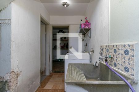 Casa à venda com 130m², 3 quartos e 4 vagasLavanderia