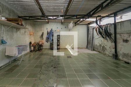 Casa à venda com 130m², 3 quartos e 4 vagasQuintal