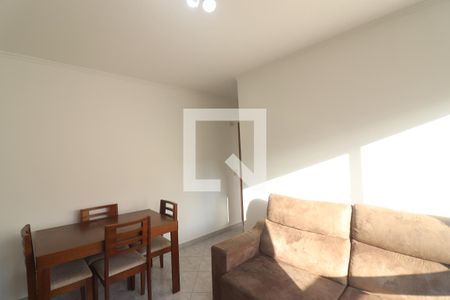 Sala de apartamento para alugar com 2 quartos, 70m² em Vila Paulicéia, São Paulo