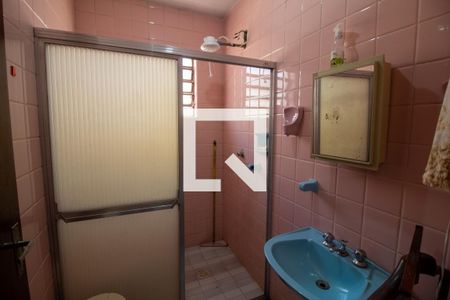 Casa à venda com 158m², 3 quartos e 2 vagasBanheiro