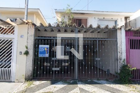 Casa à venda com 158m², 3 quartos e 2 vagasFachada