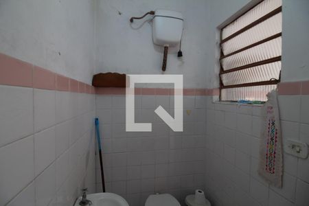 Casa à venda com 158m², 3 quartos e 2 vagasBanheiro de serviço