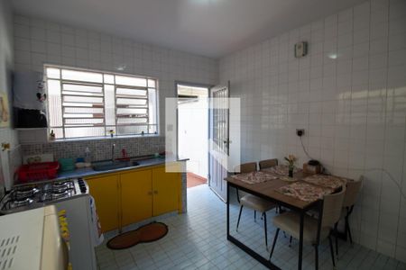 Casa à venda com 158m², 3 quartos e 2 vagasCozinha