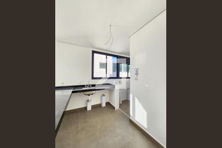 Cozinha de apartamento à venda com 2 quartos, 131m² em Serra, Belo Horizonte