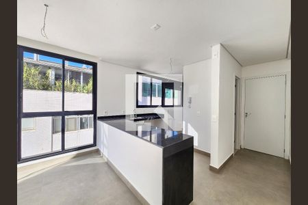 Cozinha de apartamento à venda com 2 quartos, 131m² em Serra, Belo Horizonte