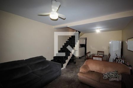 Piso T - Sala de casa à venda com 2 quartos, 150m² em Vila Moraes, São Paulo