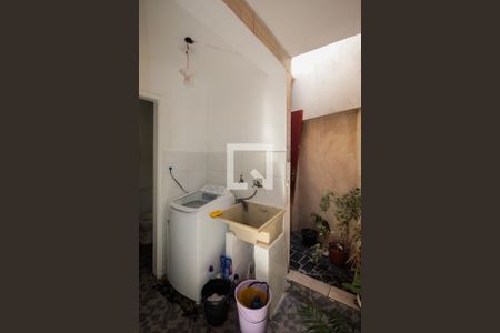 Casa à venda com 150m², 2 quartos e 1 vagaPiso T - Área de Serviço