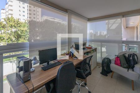 Apartamento para alugar com 138m², 3 quartos e 2 vagasSuíte Master - Varanda - Escritório