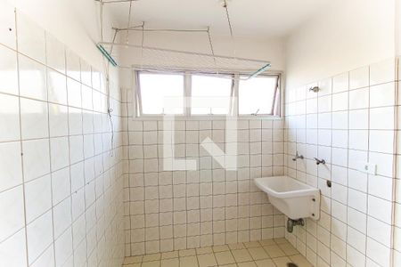 Área de Serviço de apartamento para alugar com 2 quartos, 45m² em Vila Taquari, São Paulo