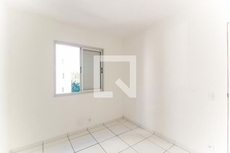 Quarto 1 de apartamento para alugar com 2 quartos, 45m² em Vila Taquari, São Paulo