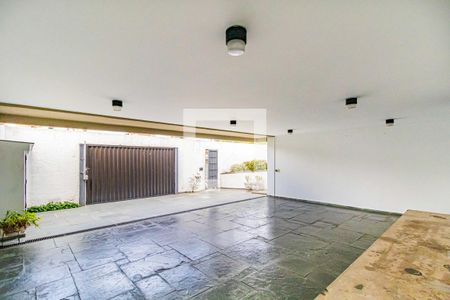 Casa de condomínio à venda com 820m², 4 quartos e 6 vagasGaragem