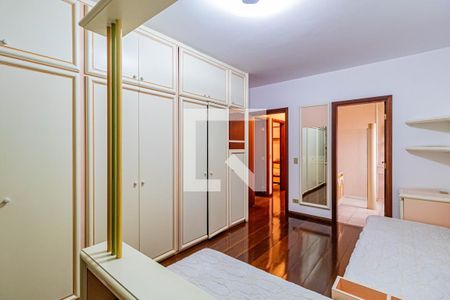 Casa de condomínio à venda com 820m², 4 quartos e 6 vagasSuite 03