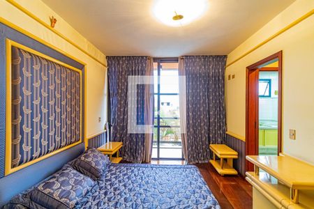 Casa de condomínio à venda com 820m², 4 quartos e 6 vagasSuite 01