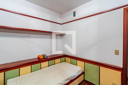 Casa de condomínio à venda com 820m², 4 quartos e 6 vagasQuarto