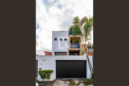 Casa de condomínio à venda com 820m², 4 quartos e 6 vagasFachada