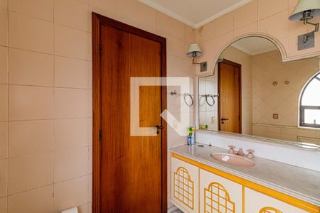 Casa de condomínio à venda com 820m², 4 quartos e 6 vagasSuite 03 - Banheiro