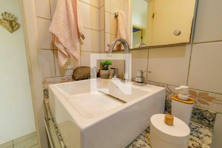 Apartamento à venda com 111m², 3 quartos e 2 vagasBanheiro Social