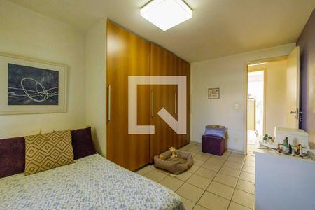 Apartamento à venda com 111m², 3 quartos e 2 vagasQuarto 2