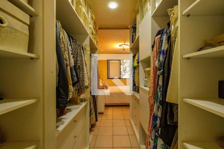 Apartamento à venda com 111m², 3 quartos e 2 vagasSuíte Closet