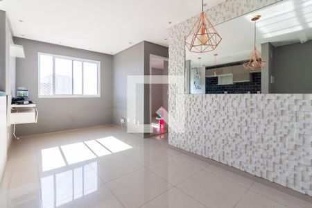 Sala de apartamento para alugar com 2 quartos, 46m² em Itaquera, São Paulo