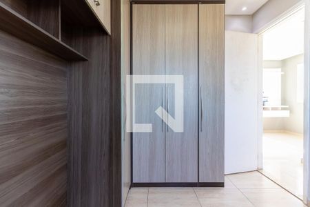 Quarto 1 de apartamento para alugar com 2 quartos, 46m² em Itaquera, São Paulo