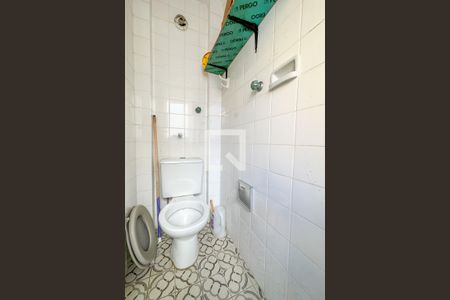 Apartamento para alugar com 70m², 2 quartos e 1 vaga Apartamento para alugar com 70m², 2 quartos e 1 vagaÁrea de Serviço - banheiro 2