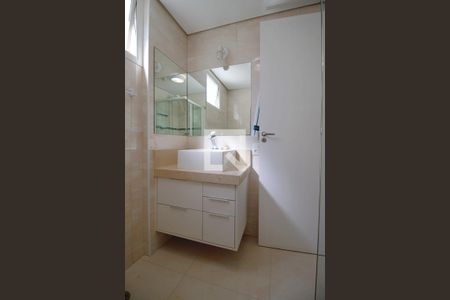 Apartamento à venda com 96m², 4 quartos e 1 vagaBanheiro da Suíte 3 