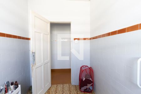 Casa à venda com 100m², 2 quartos e 2 vagas Casa à venda com 100m², 2 quartos e 2 vagasBanheiro