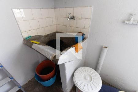 Casa à venda com 100m², 2 quartos e 2 vagas Casa à venda com 100m², 2 quartos e 2 vagasÁrea de Serviço