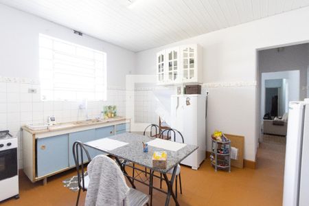 Casa à venda com 100m², 2 quartos e 2 vagas Casa à venda com 100m², 2 quartos e 2 vagasCozinha