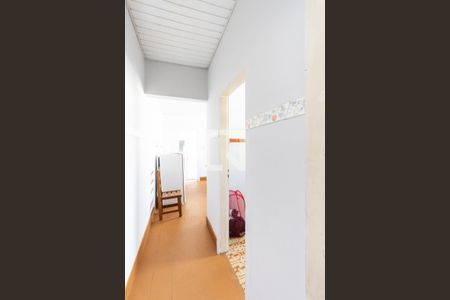 Casa à venda com 100m², 2 quartos e 2 vagas Casa à venda com 100m², 2 quartos e 2 vagasCorredor Cozinha