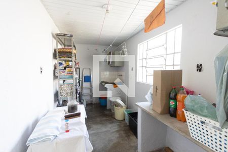 Casa à venda com 100m², 2 quartos e 2 vagas Casa à venda com 100m², 2 quartos e 2 vagasÁrea de Serviço