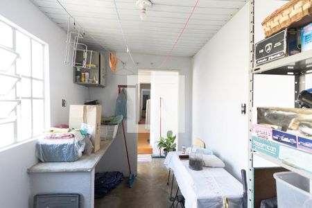 Casa à venda com 100m², 2 quartos e 2 vagas Casa à venda com 100m², 2 quartos e 2 vagasÁrea de Serviço