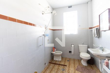 Casa à venda com 100m², 2 quartos e 2 vagas Casa à venda com 100m², 2 quartos e 2 vagasBanheiro