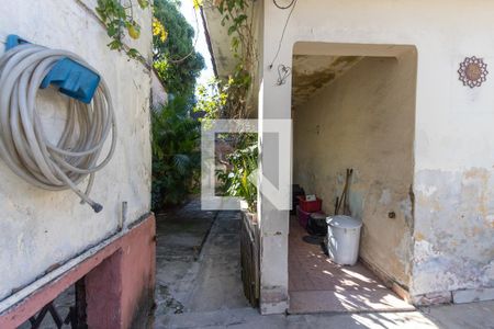 Casa à venda com 100m², 2 quartos e 2 vagas Casa à venda com 100m², 2 quartos e 2 vagasFachada da Casa 2