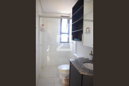 Banheiro de apartamento para alugar com 1 quarto, 50m² em Rebouças, Curitiba