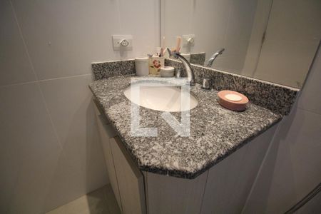 Apartamento à venda com 138m², 3 quartos e 3 vagasBanheiro da Suíte
