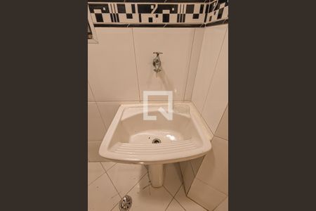 Apartamento para alugar com 58m², 2 quartos e 1 vaga Apartamento para alugar com 58m², 2 quartos e 1 vagaCozinha e Área de Serviço