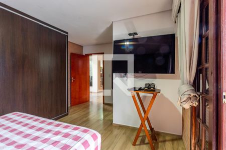 Casa para alugar com 750m², 4 quartos e 10 vagasSuíte 4