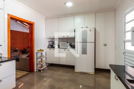 Casa para alugar com 750m², 4 quartos e 10 vagasCozinha