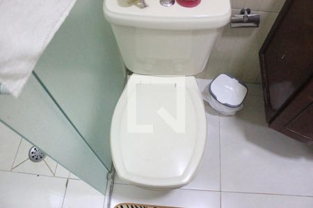 Casa à venda com 110m², 4 quartos e 2 vagasBanheiro 1