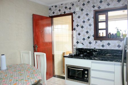 Casa à venda com 110m², 4 quartos e 2 vagasCozinha