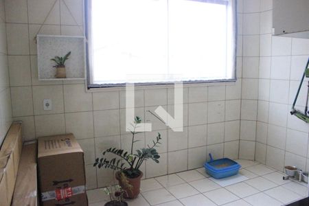 Casa à venda com 110m², 4 quartos e 2 vagasLavanderia 2