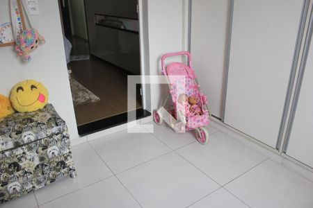 Casa à venda com 110m², 4 quartos e 2 vagasQuarto 2