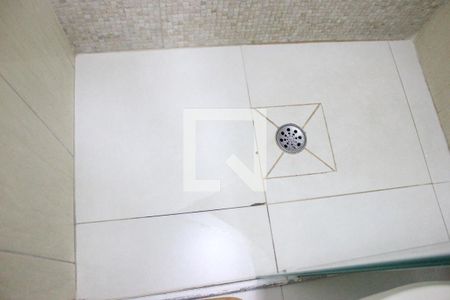 Casa à venda com 110m², 4 quartos e 2 vagasBanheiro 1