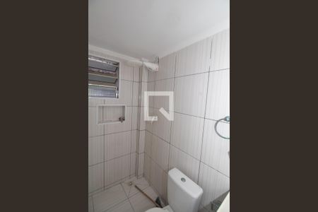 Banheiro de casa para alugar com 1 quarto, 45m² em Vila Ema, São Paulo