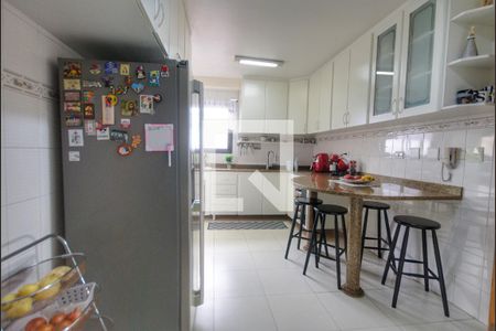 Apartamento para alugar com 135m², 4 quartos e 3 vagas Apartamento para alugar com 135m², 4 quartos e 3 vagasCozinha