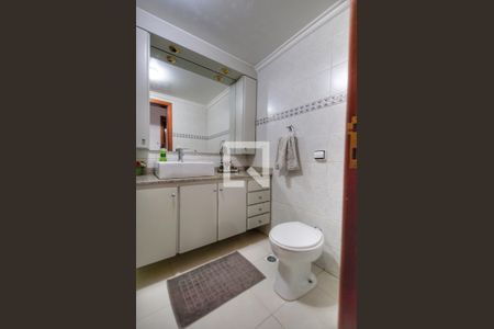Apartamento para alugar com 135m², 4 quartos e 3 vagas Apartamento para alugar com 135m², 4 quartos e 3 vagasBanheiro