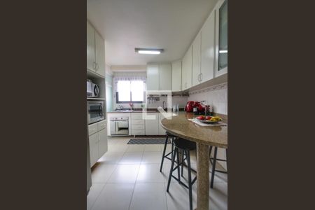 Apartamento para alugar com 135m², 4 quartos e 3 vagas Apartamento para alugar com 135m², 4 quartos e 3 vagasCozinha